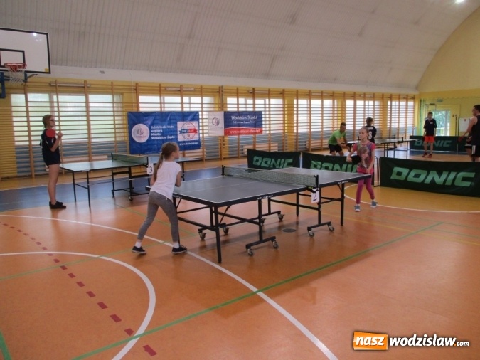 Zdjęcie w galerii na portalu naszwodzislaw.com: Rozegrali turniej tenisa stołowego z okazji Dnia Dziecka  wiadomości z regionu