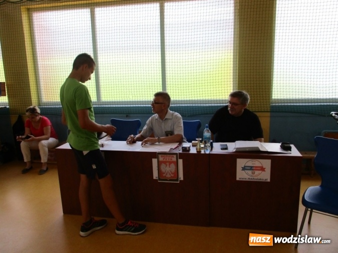 Zdjęcie w galerii na portalu naszwodzislaw.com: Rozegrali turniej tenisa stołowego z okazji Dnia Dziecka  wiadomości z regionu