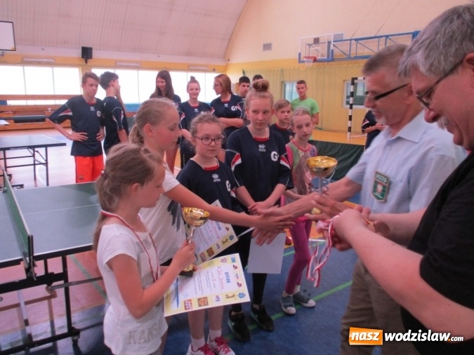 Zdjęcie w galerii na portalu naszwodzislaw.com: Rozegrali turniej tenisa stołowego z okazji Dnia Dziecka  wiadomości z regionu