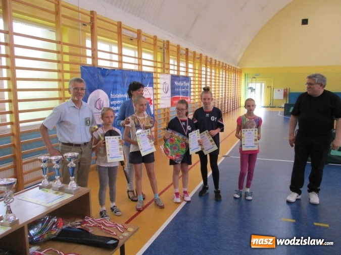 Zdjęcie w galerii na portalu naszwodzislaw.com: Rozegrali turniej tenisa stołowego z okazji Dnia Dziecka  wiadomości z regionu