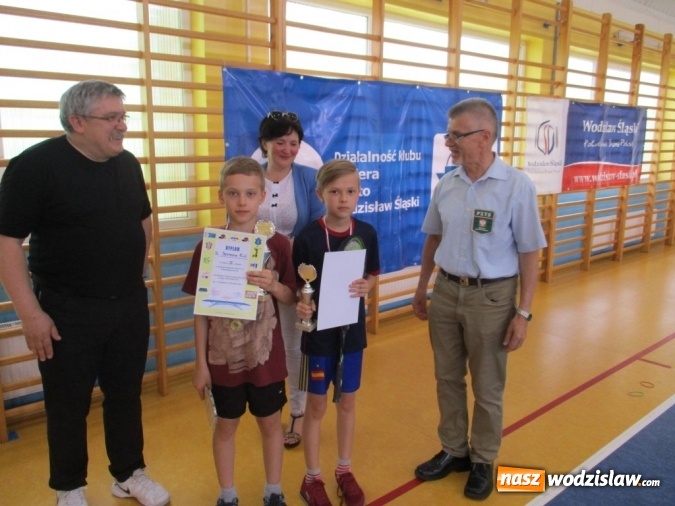 Zdjęcie w galerii na portalu naszwodzislaw.com: Rozegrali turniej tenisa stołowego z okazji Dnia Dziecka  wiadomości z regionu