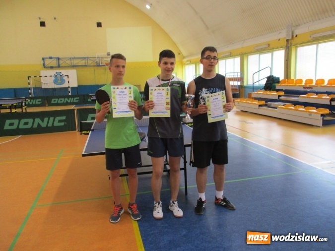 Zdjęcie w galerii na portalu naszwodzislaw.com: Rozegrali turniej tenisa stołowego z okazji Dnia Dziecka  wiadomości z regionu