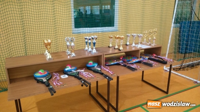 Zdjęcie w galerii na portalu naszwodzislaw.com: Rozegrali turniej tenisa stołowego z okazji Dnia Dziecka  wiadomości z regionu