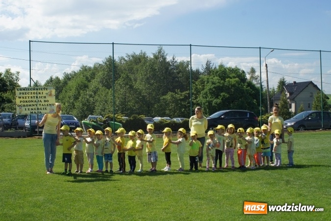 Zdjęcie w galerii na portalu naszwodzislaw.com: Mszana: Dzień Dziecka na sportowo  wiadomości z regionu