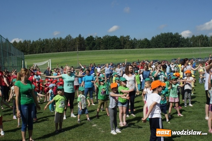 Zdjęcie w galerii na portalu naszwodzislaw.com: Mszana: Dzień Dziecka na sportowo  wiadomości z regionu