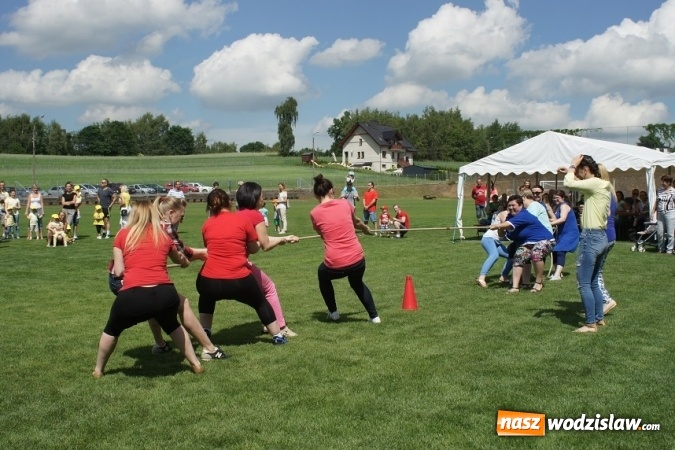 Zdjęcie w galerii na portalu naszwodzislaw.com: Mszana: Dzień Dziecka na sportowo  wiadomości z regionu