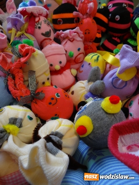 Zdjęcie w galerii na portalu naszwodzislaw.com: Z własnej inicjatywy obdarowali dzieci przebywające w rydułtowskim szpitalu  wiadomości z regionu