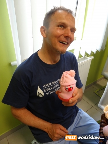 Zdjęcie w galerii na portalu naszwodzislaw.com: Z własnej inicjatywy obdarowali dzieci przebywające w rydułtowskim szpitalu  wiadomości z regionu