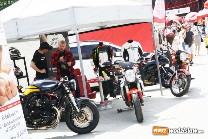 Zdjęcie w galerii na portalu naszwodzislaw.com: Motoryzacyjny Dzień Dziecka na Trzech Wzg&oacute;rzach wiadomości z regionu