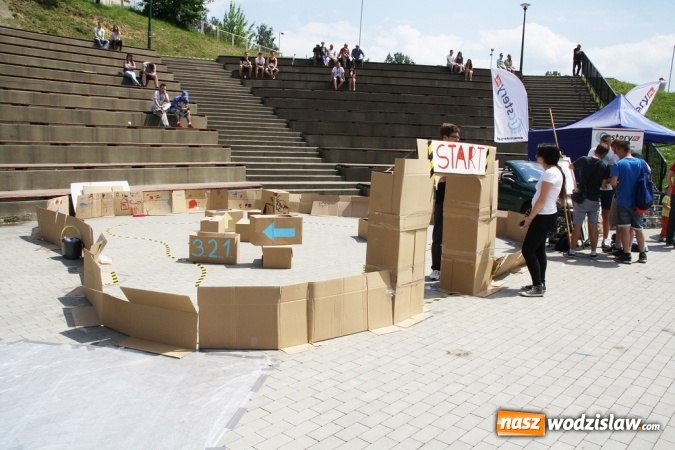 Zdjęcie w galerii na portalu naszwodzislaw.com: Motoryzacyjny Dzień Dziecka na Trzech Wzg&oacute;rzach wiadomości z regionu