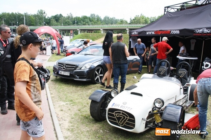 Zdjęcie w galerii na portalu naszwodzislaw.com: Motoryzacyjny Dzień Dziecka na Trzech Wzg&oacute;rzach wiadomości z regionu