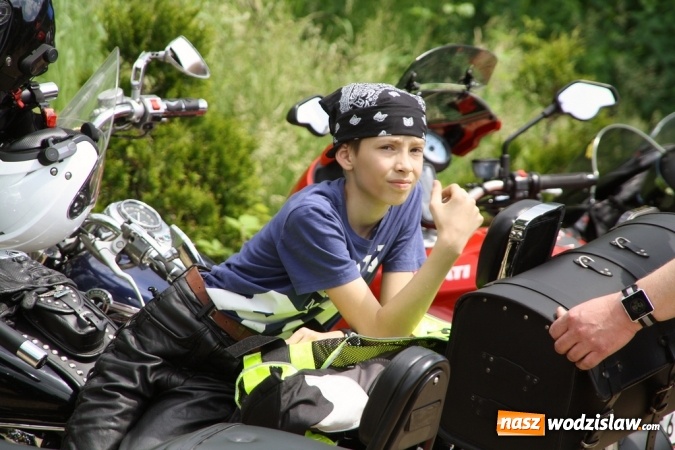 Zdjęcie w galerii na portalu naszwodzislaw.com: Motoryzacyjny Dzień Dziecka na Trzech Wzg&oacute;rzach wiadomości z regionu