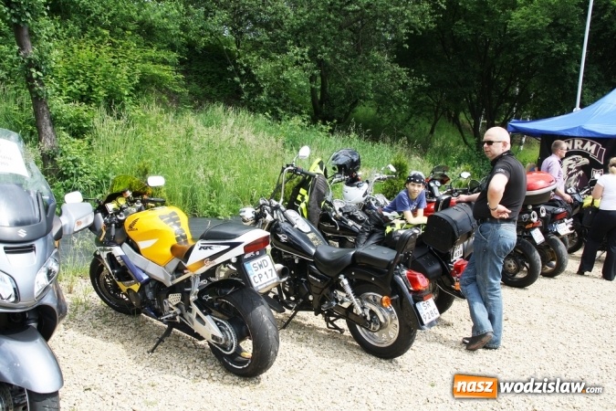 Zdjęcie w galerii na portalu naszwodzislaw.com: Motoryzacyjny Dzień Dziecka na Trzech Wzg&oacute;rzach wiadomości z regionu