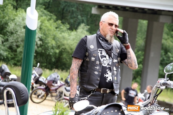 Zdjęcie w galerii na portalu naszwodzislaw.com: Motoryzacyjny Dzień Dziecka na Trzech Wzg&oacute;rzach wiadomości z regionu