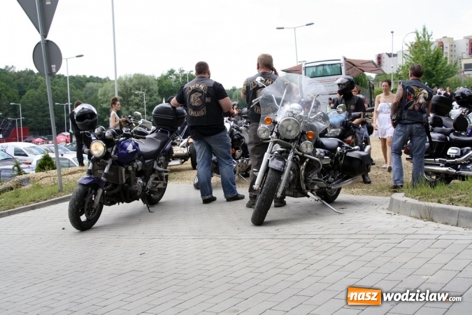 Zdjęcie w galerii na portalu naszwodzislaw.com: Motoryzacyjny Dzień Dziecka na Trzech Wzg&oacute;rzach wiadomości z regionu