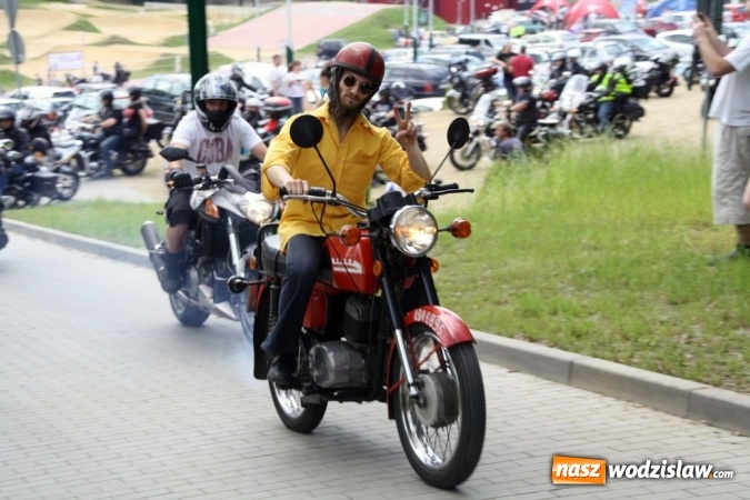 Zdjęcie w galerii na portalu naszwodzislaw.com: Motoryzacyjny Dzień Dziecka na Trzech Wzg&oacute;rzach wiadomości z regionu