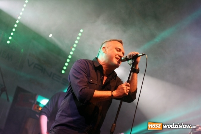 Zdjęcie w galerii na portalu naszwodzislaw.com: Szymona Wydra & CARPE DIEM gwiazdą wieczoru Dni Pszowa. Nie obyło się bez problemów technicznych wiadomości z regionu