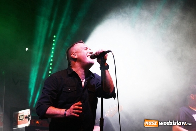 Zdjęcie w galerii na portalu naszwodzislaw.com: Szymona Wydra & CARPE DIEM gwiazdą wieczoru Dni Pszowa. Nie obyło się bez problemów technicznych wiadomości z regionu