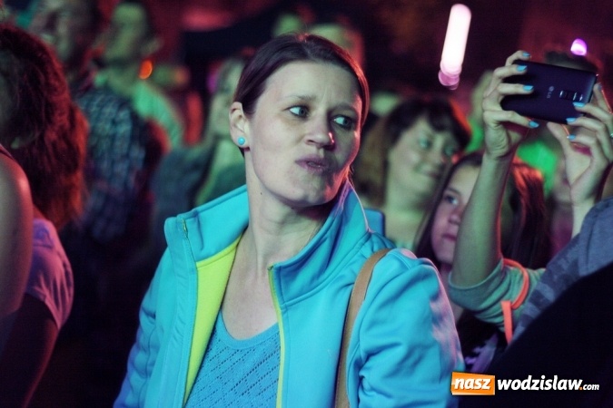 Zdjęcie w galerii na portalu naszwodzislaw.com: Szymona Wydra & CARPE DIEM gwiazdą wieczoru Dni Pszowa. Nie obyło się bez problemów technicznych wiadomości z regionu