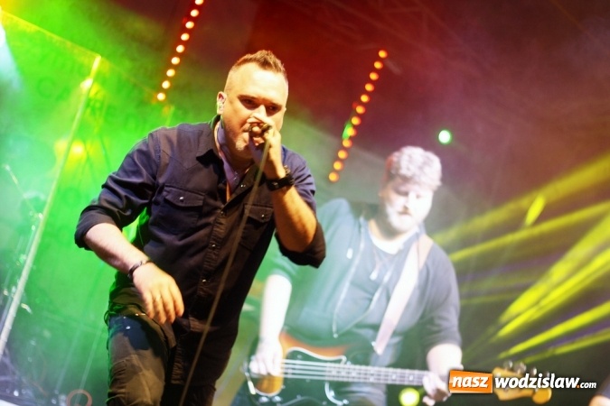 Zdjęcie w galerii na portalu naszwodzislaw.com: Szymona Wydra & CARPE DIEM gwiazdą wieczoru Dni Pszowa. Nie obyło się bez problemów technicznych wiadomości z regionu