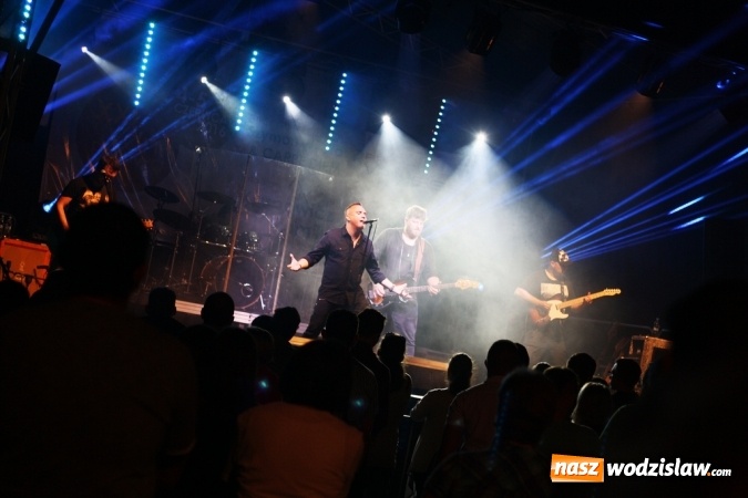 Zdjęcie w galerii na portalu naszwodzislaw.com: Szymona Wydra & CARPE DIEM gwiazdą wieczoru Dni Pszowa. Nie obyło się bez problemów technicznych wiadomości z regionu
