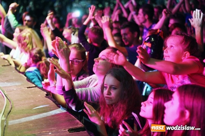 Zdjęcie w galerii na portalu naszwodzislaw.com: Zesp&oacute;ł Soleo rozgrzał marklowicką publiczność wiadomości z regionu