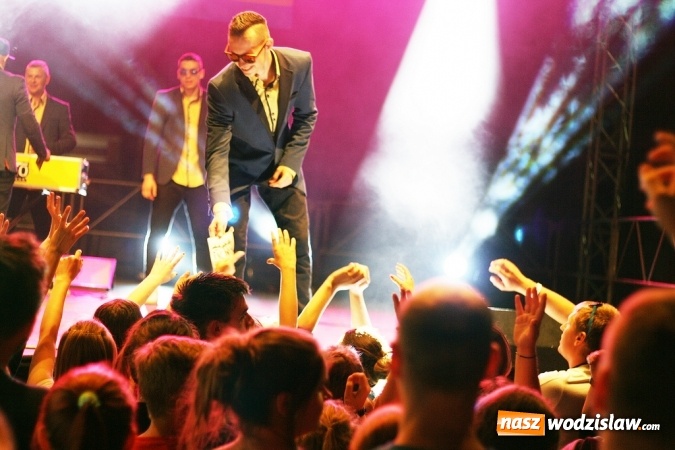 Zdjęcie w galerii na portalu naszwodzislaw.com: Zesp&oacute;ł Soleo rozgrzał marklowicką publiczność wiadomości z regionu