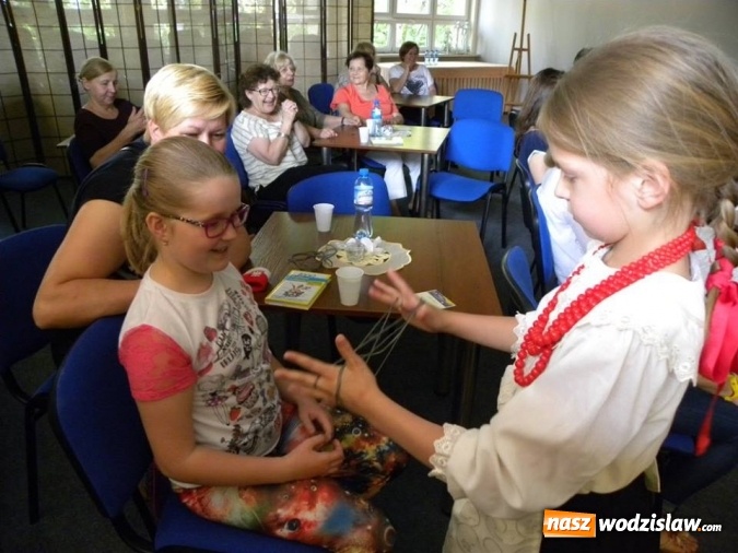 Zdjęcie w galerii na portalu naszwodzislaw.com: Noc Bibliotek w Wodzisławiu Śląskim z udziałem Ślązaczki Roku oraz Kuby Blokesza  wiadomości z regionu