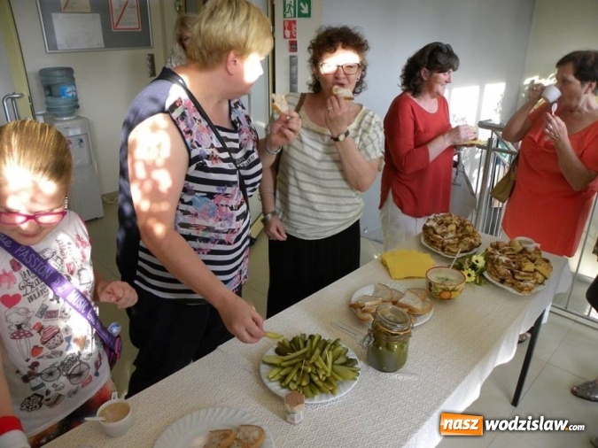 Zdjęcie w galerii na portalu naszwodzislaw.com: Noc Bibliotek w Wodzisławiu Śląskim z udziałem Ślązaczki Roku oraz Kuby Blokesza  wiadomości z regionu