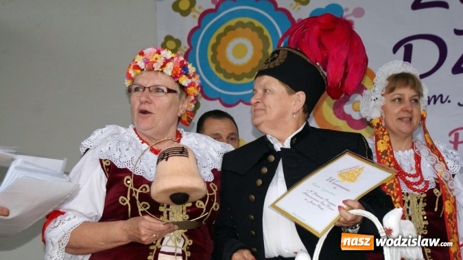 Zdjęcie w galerii na portalu naszwodzislaw.com: Połomia: Złoty Dzwon zabrzmiał po raz piąty wiadomości z regionu