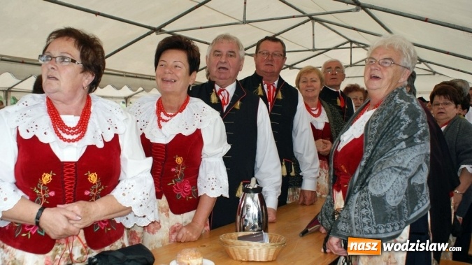 Zdjęcie w galerii na portalu naszwodzislaw.com: Połomia: Złoty Dzwon zabrzmiał po raz piąty wiadomości z regionu