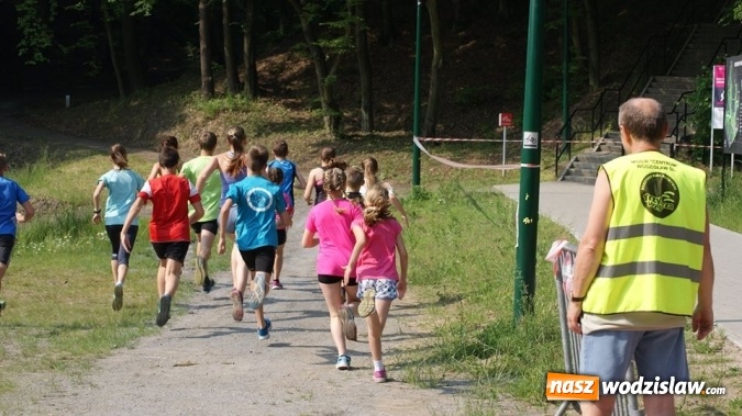 Zdjęcie w galerii na portalu naszwodzislaw.com: Druga edycja cyklu porannych bieg&oacute;w przełajowych za nami wiadomości z regionu