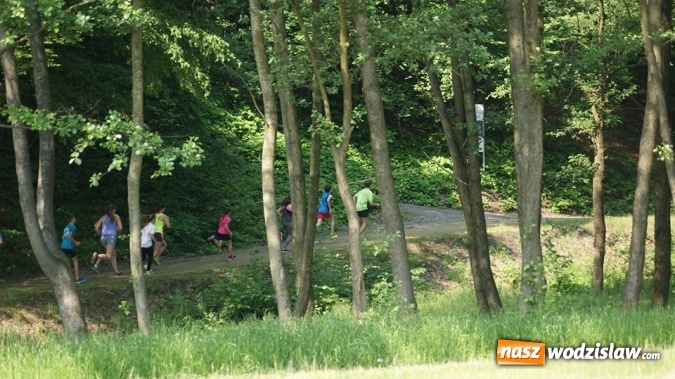Zdjęcie w galerii na portalu naszwodzislaw.com: Druga edycja cyklu porannych bieg&oacute;w przełajowych za nami wiadomości z regionu