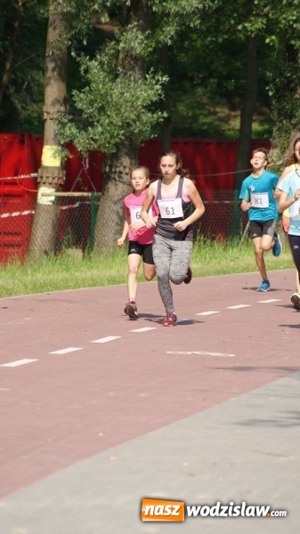 Zdjęcie w galerii na portalu naszwodzislaw.com: Druga edycja cyklu porannych bieg&oacute;w przełajowych za nami wiadomości z regionu