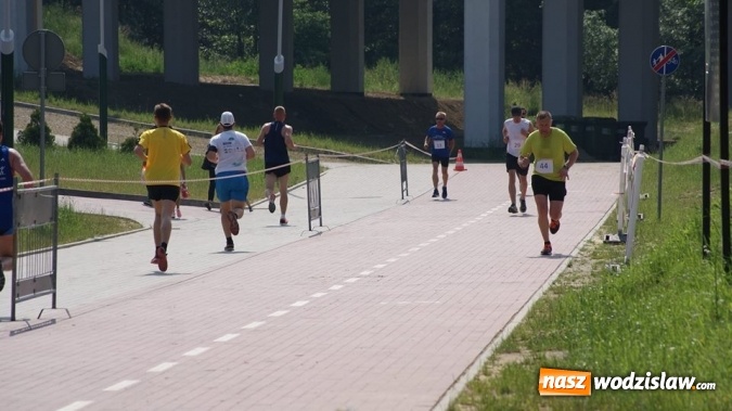 Zdjęcie w galerii na portalu naszwodzislaw.com: Druga edycja cyklu porannych bieg&oacute;w przełajowych za nami wiadomości z regionu