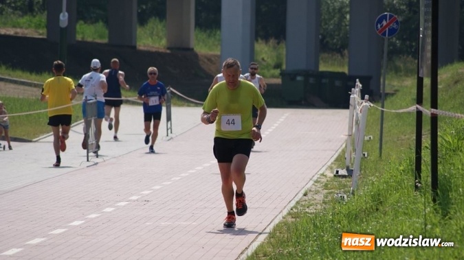 Zdjęcie w galerii na portalu naszwodzislaw.com: Druga edycja cyklu porannych bieg&oacute;w przełajowych za nami wiadomości z regionu