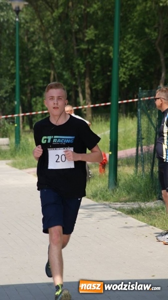Zdjęcie w galerii na portalu naszwodzislaw.com: Druga edycja cyklu porannych bieg&oacute;w przełajowych za nami wiadomości z regionu