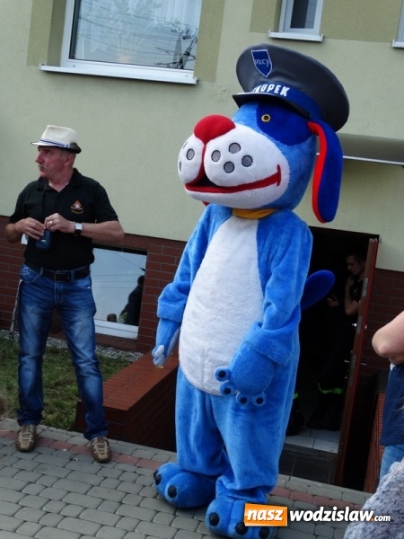 Zdjęcie w galerii na portalu naszwodzislaw.com: W Rzuchowie obchodzili Dzień Dziecka. W pomoc włączyli się strażacy z Głożyn wiadomości z regionu