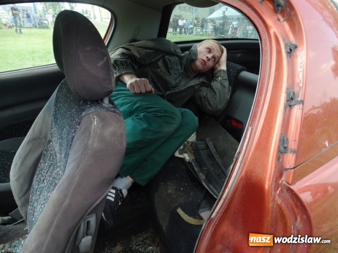 Zdjęcie w galerii na portalu naszwodzislaw.com: W Rzuchowie obchodzili Dzień Dziecka. W pomoc włączyli się strażacy z Głożyn wiadomości z regionu