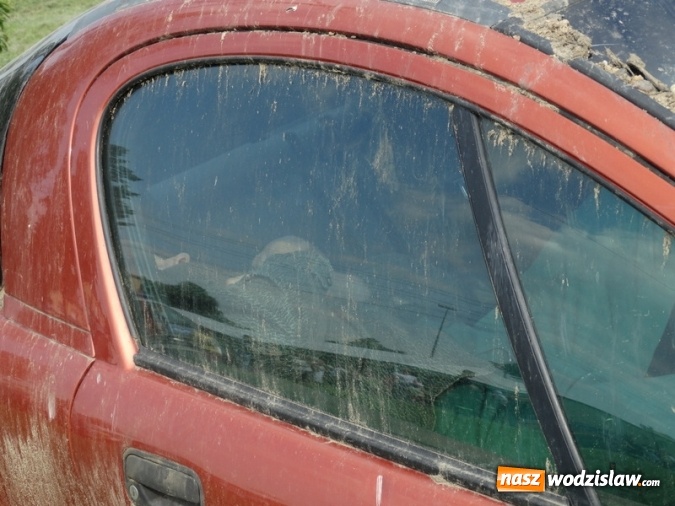 Zdjęcie w galerii na portalu naszwodzislaw.com: W Rzuchowie obchodzili Dzień Dziecka. W pomoc włączyli się strażacy z Głożyn wiadomości z regionu