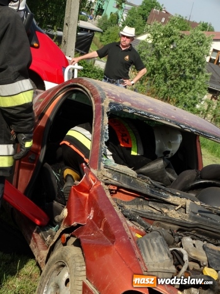 Zdjęcie w galerii na portalu naszwodzislaw.com: W Rzuchowie obchodzili Dzień Dziecka. W pomoc włączyli się strażacy z Głożyn wiadomości z regionu