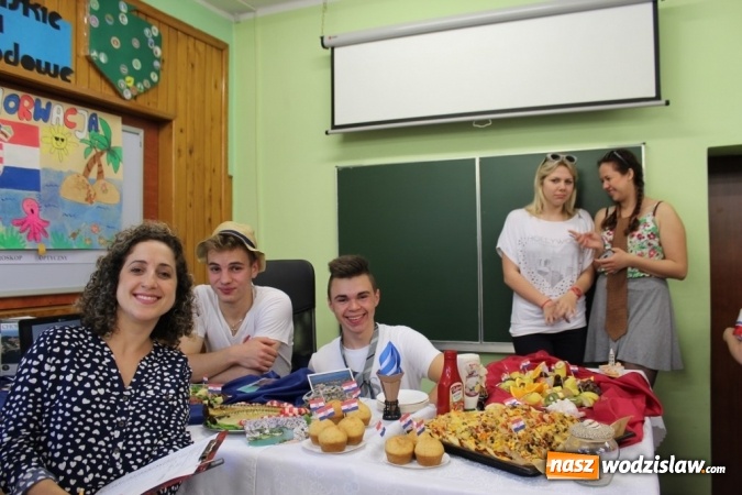 Zdjęcie w galerii na portalu naszwodzislaw.com: Międzynarodowy projekt w ZST. Studentki z Kanady i Brazylii gościły w Wodzisławiu wiadomości z regionu