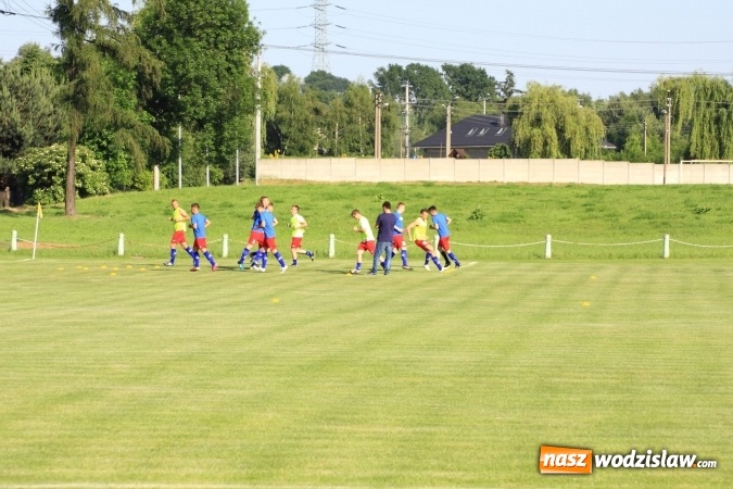Zdjęcie w galerii na portalu naszwodzislaw.com: Niezwykle gorzki remis Łabęd w Lubomi wiadomości z regionu