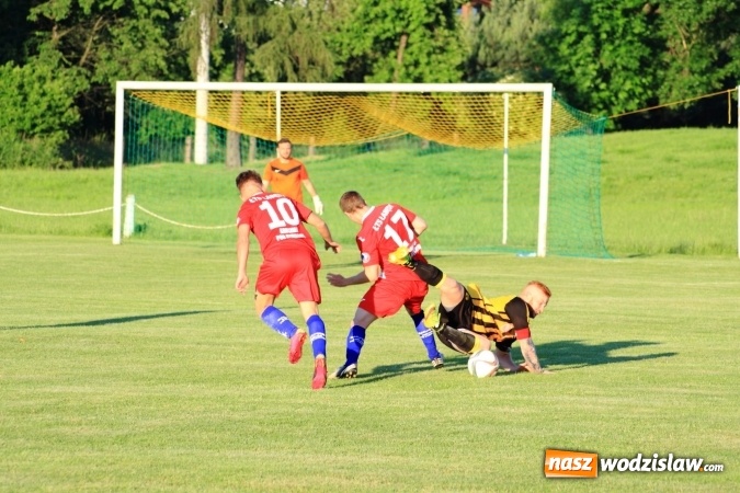 Zdjęcie w galerii na portalu naszwodzislaw.com: Niezwykle gorzki remis Łabęd w Lubomi wiadomości z regionu