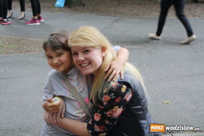 Zdjęcie w galerii na portalu naszwodzislaw.com: Festyn parafialny w Rogowie. Dobra zabawa i wiele atrakcji wiadomości z regionu