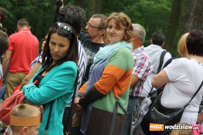 Zdjęcie w galerii na portalu naszwodzislaw.com: Festyn parafialny w Rogowie. Dobra zabawa i wiele atrakcji wiadomości z regionu