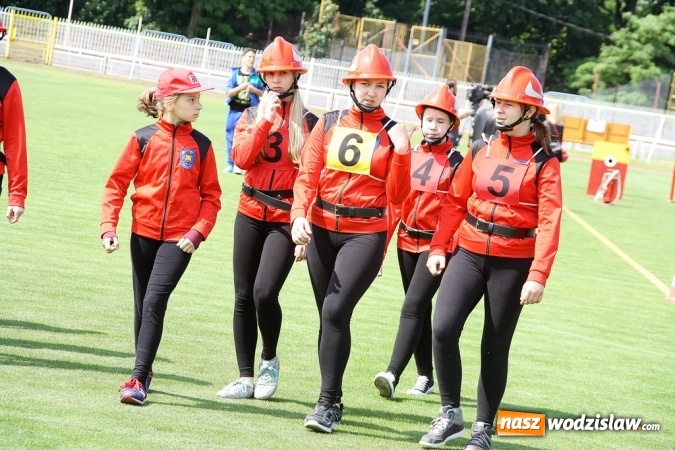 Zdjęcie w galerii na portalu naszwodzislaw.com: Strażacy rywalizowali na stadionie MOSiR wiadomości z regionu