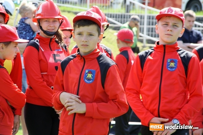 Zdjęcie w galerii na portalu naszwodzislaw.com: Strażacy rywalizowali na stadionie MOSiR wiadomości z regionu