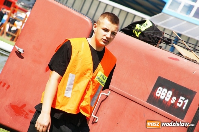 Zdjęcie w galerii na portalu naszwodzislaw.com: Strażacy rywalizowali na stadionie MOSiR wiadomości z regionu