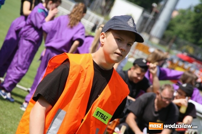 Zdjęcie w galerii na portalu naszwodzislaw.com: Strażacy rywalizowali na stadionie MOSiR wiadomości z regionu
